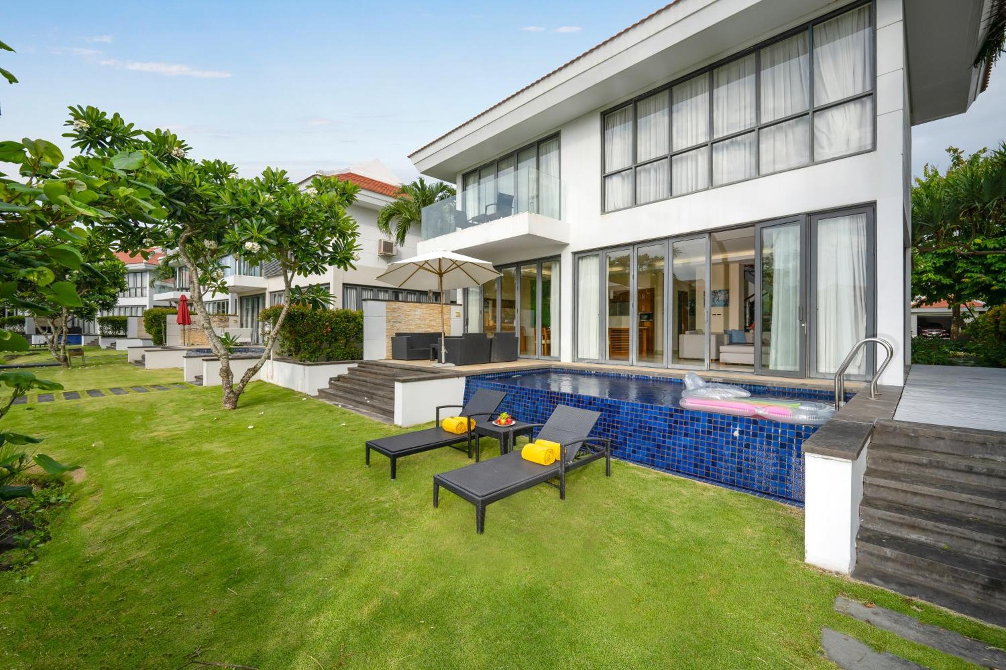 Khách sạn hẻo lánh Luxury Dana & 5*