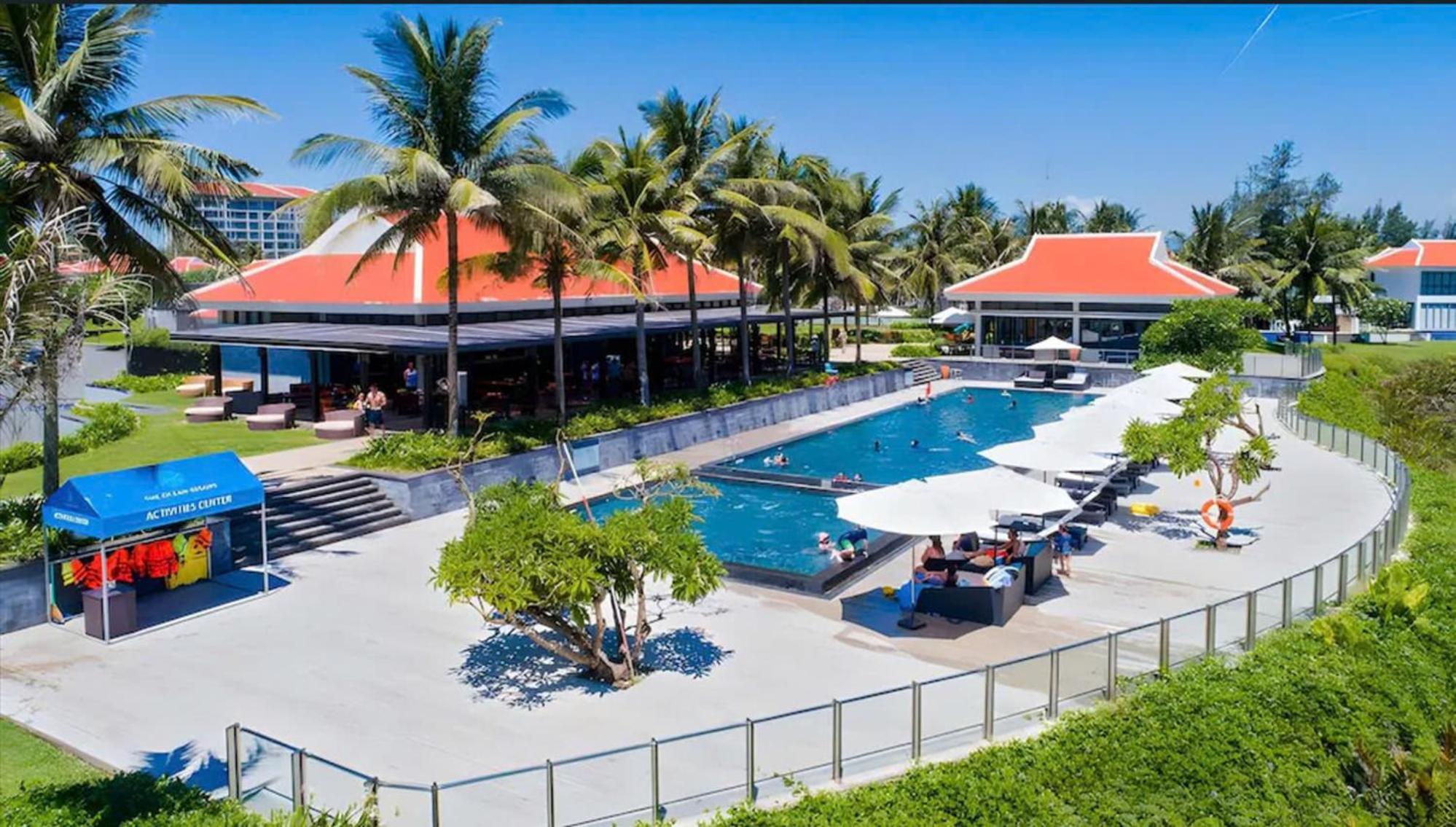 Khách sạn hẻo lánh Luxury Dana & Đà Nẵng
