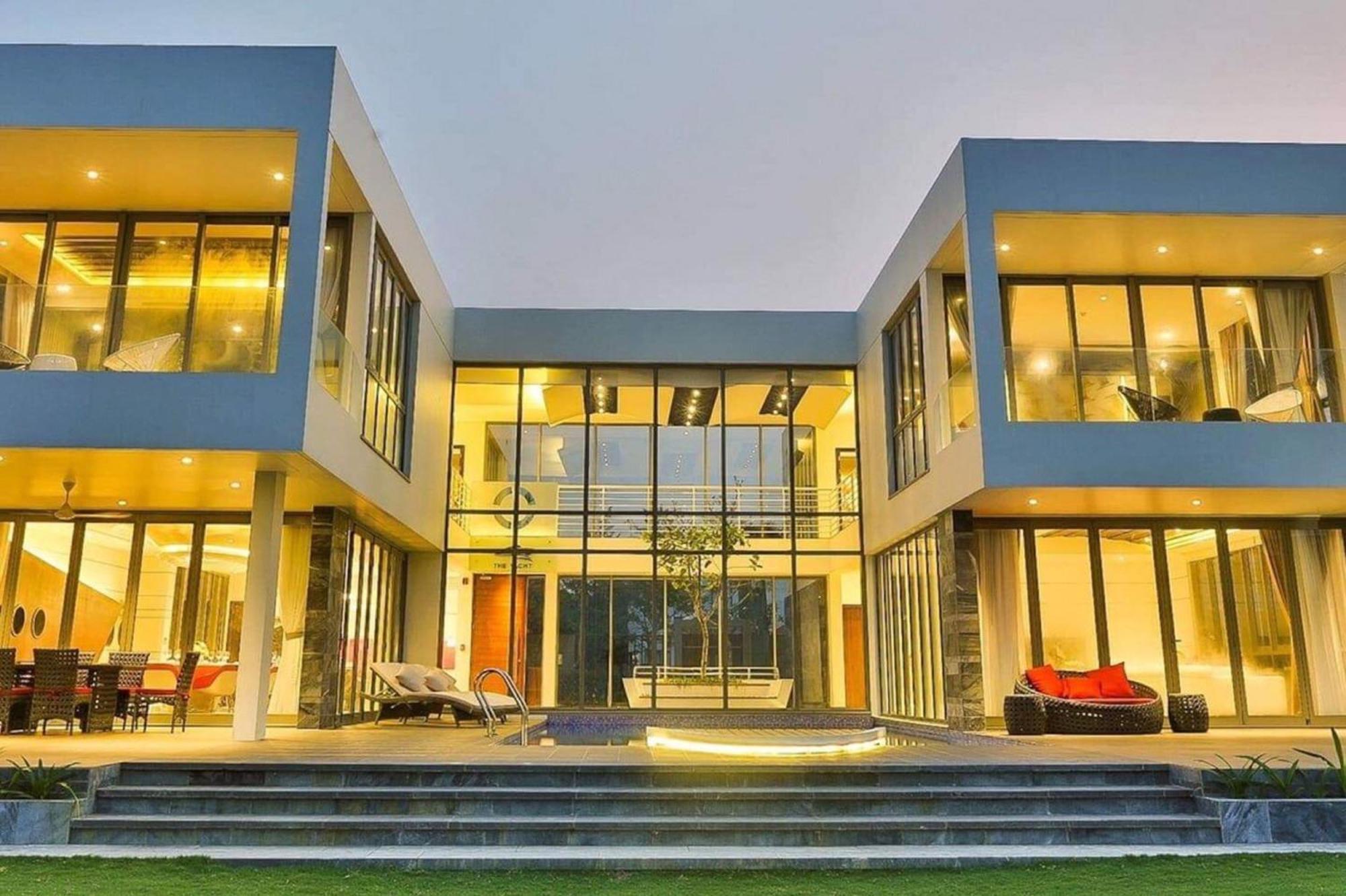 Khách sạn hẻo lánh Luxury Dana & Đà Nẵng