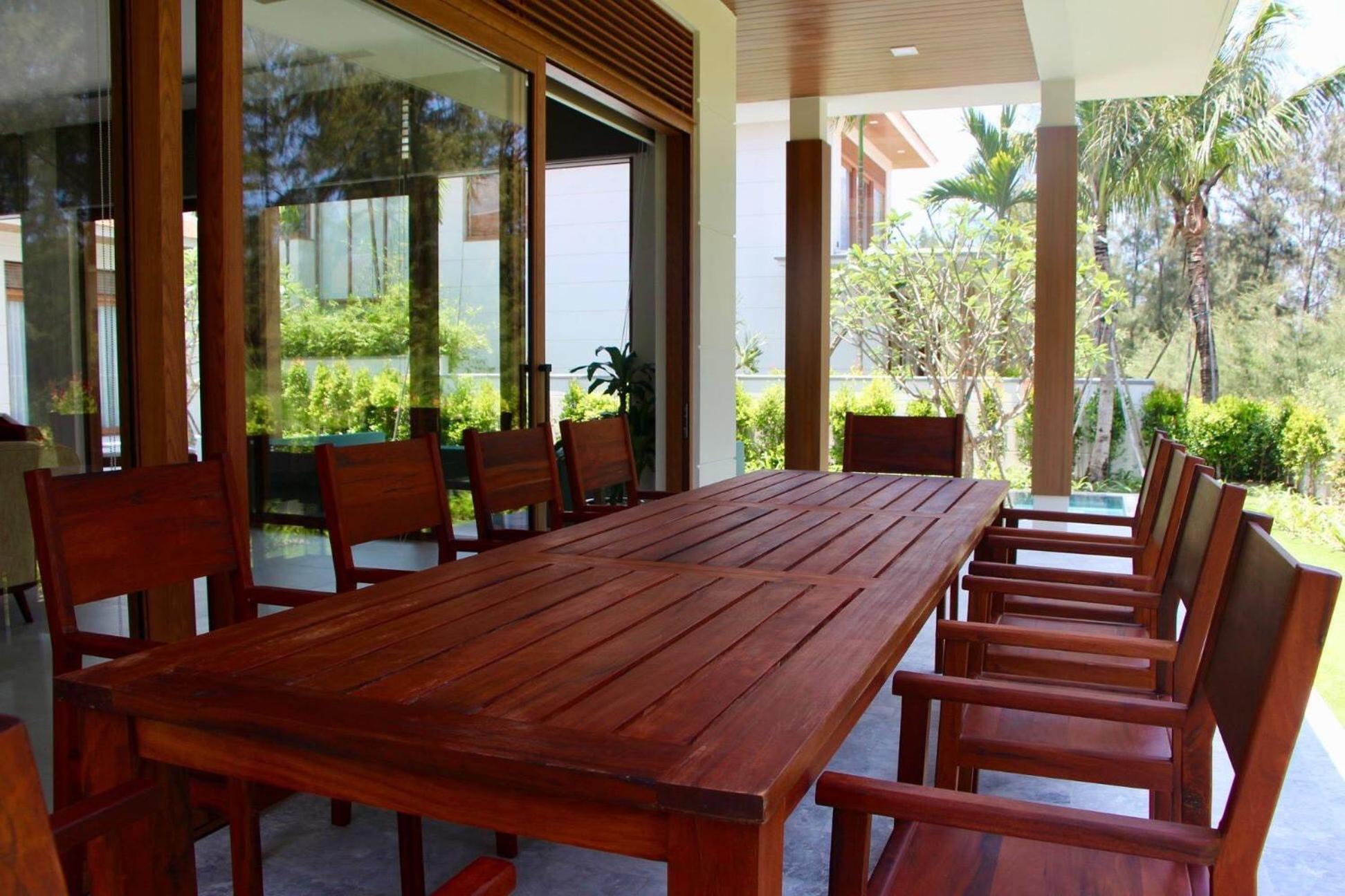 Luxury Dana & Khách sạn hẻo lánh 5*